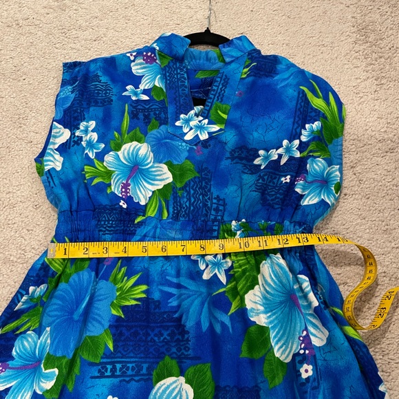 Womens Hawaiian Dress. Handmade. Small - Picture 7 of 11